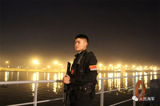 开云体育下载-奥地利选手闪电夺冠，金牌光芒闪耀