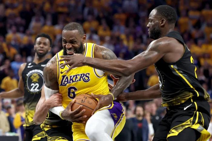 开云体育在线-关于铁蹄铁心：球队韧性十足，最终获得胜利的信息