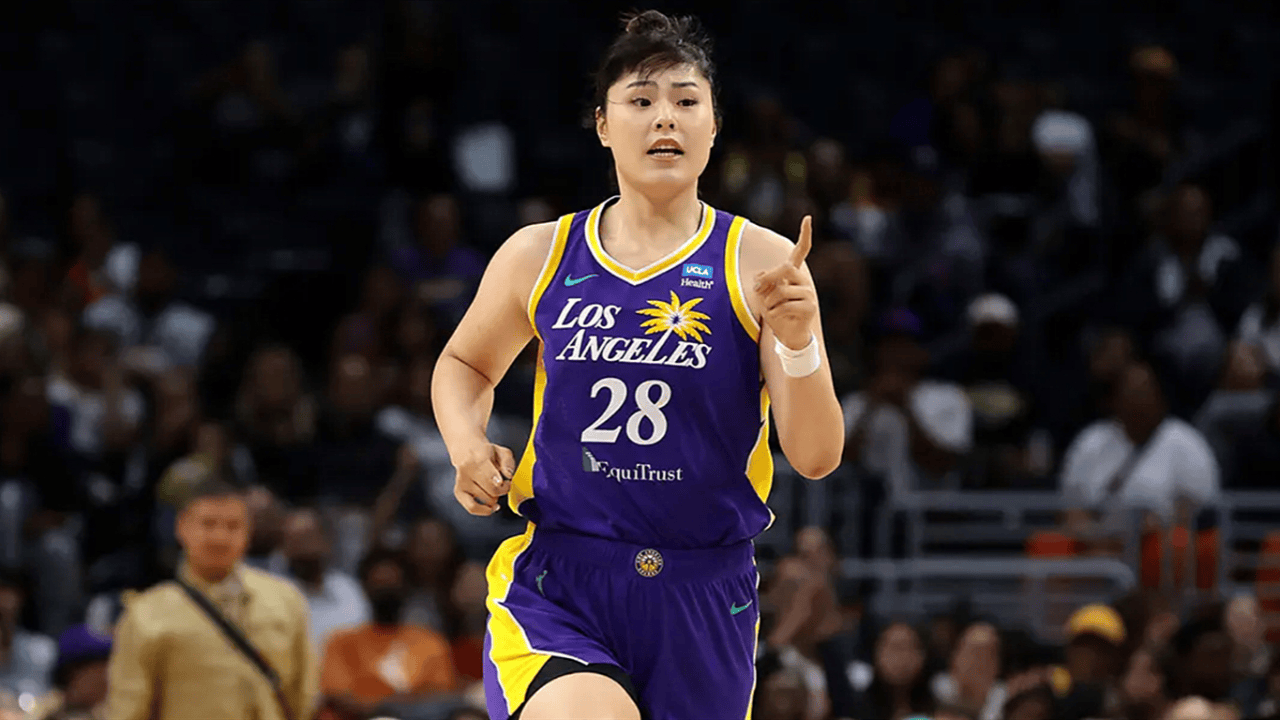 开云体育app-关于WNBA季后赛艰难晋级，决赛在望的信息