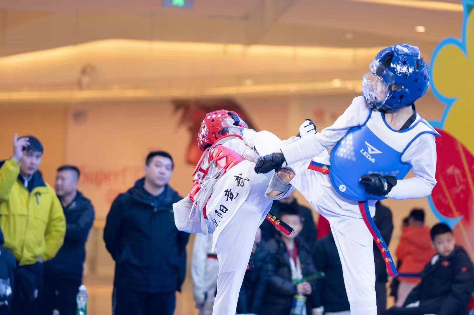 开云体育直播-跆拳道选手成功晋级半决赛，期待更好发挥的简单介绍