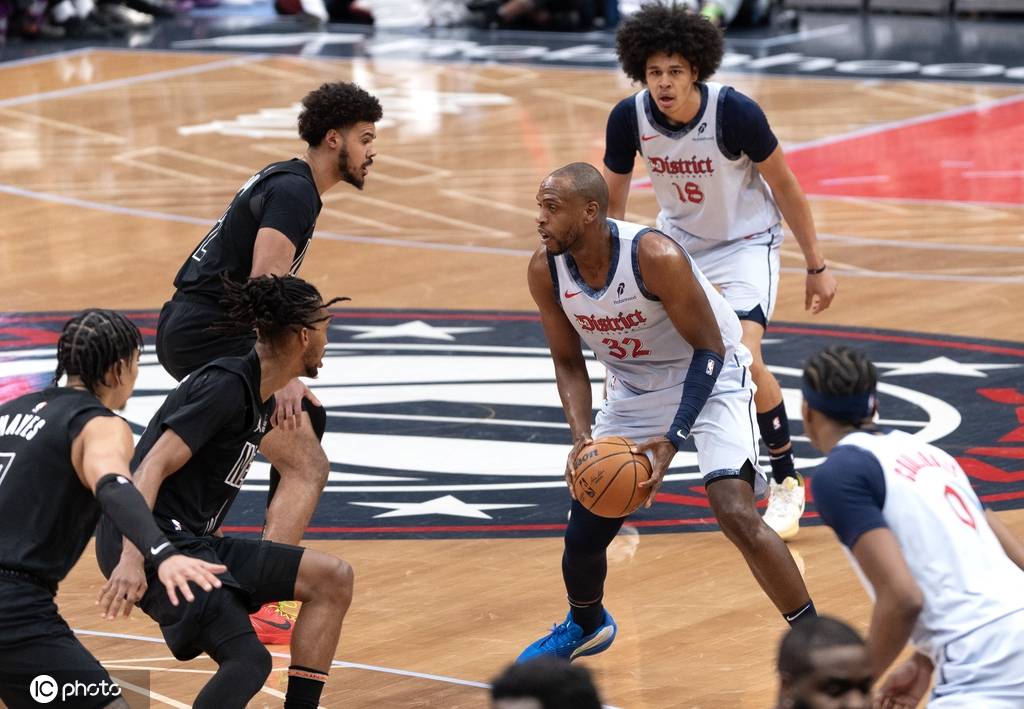 开云体育在线登录-篮网队遭遇横扫，需改进防守