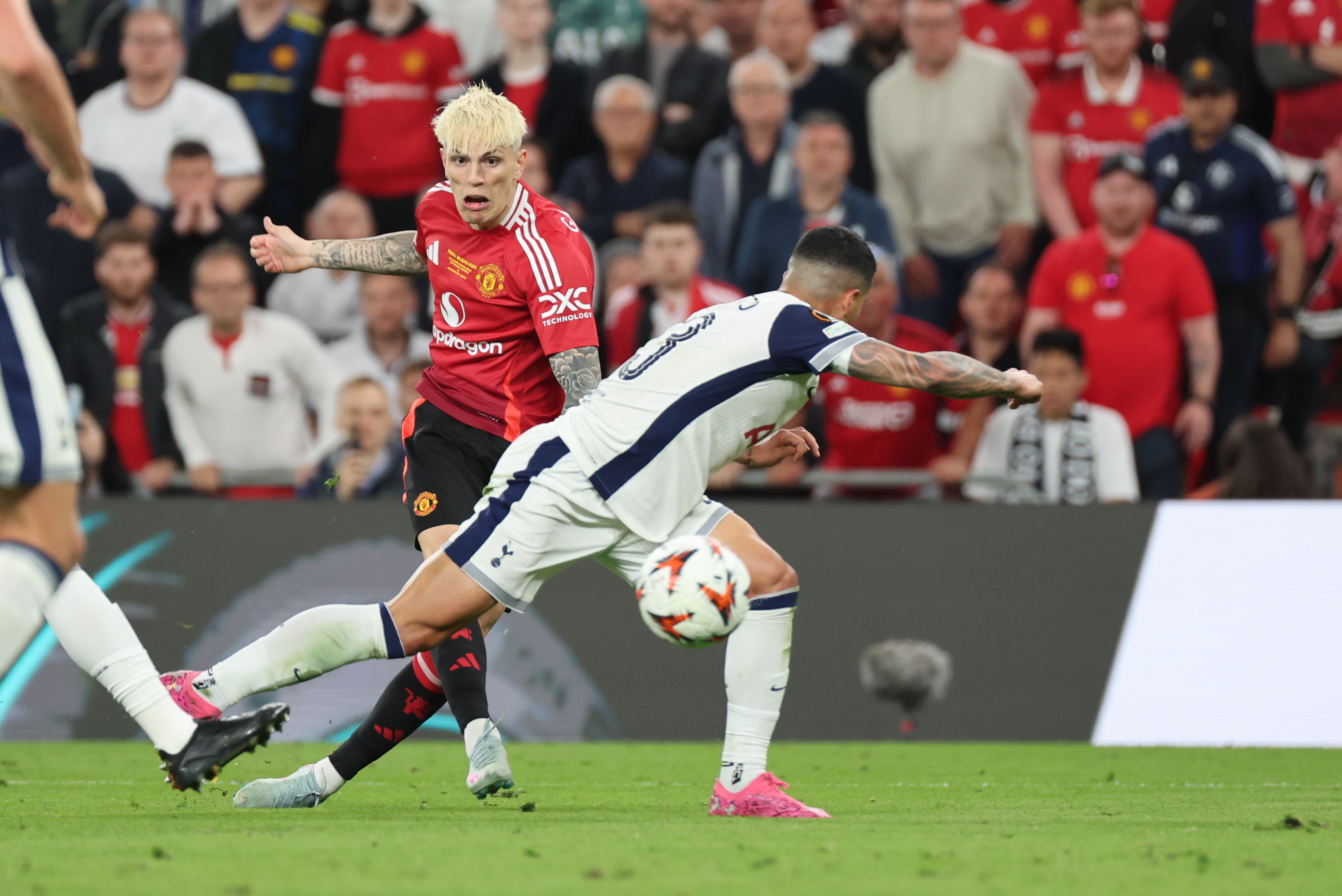 开云体育平台-托特纳姆热刺遭遇惨败，客场失利