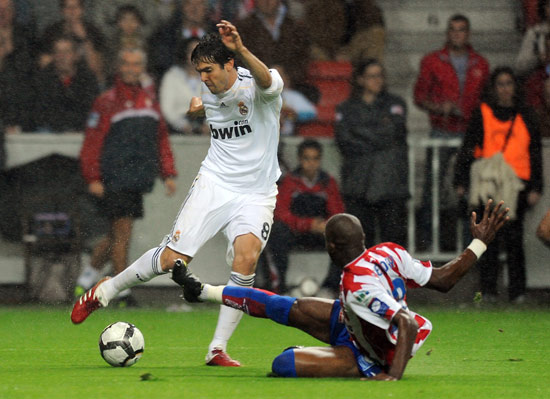 包含希洪竞技壮烈战平，难舍难分的词条