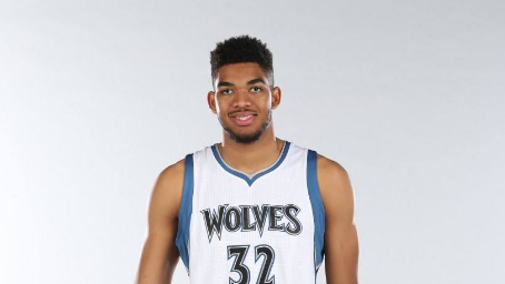 开云体育官方入口-关于森林狼队主场击败对手，唐斯展现统治力的信息