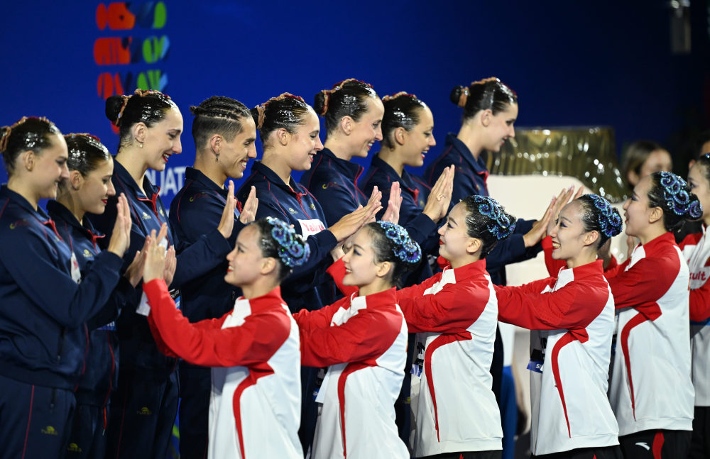 开云体育-加拿大花游队获得团体自由自选金牌