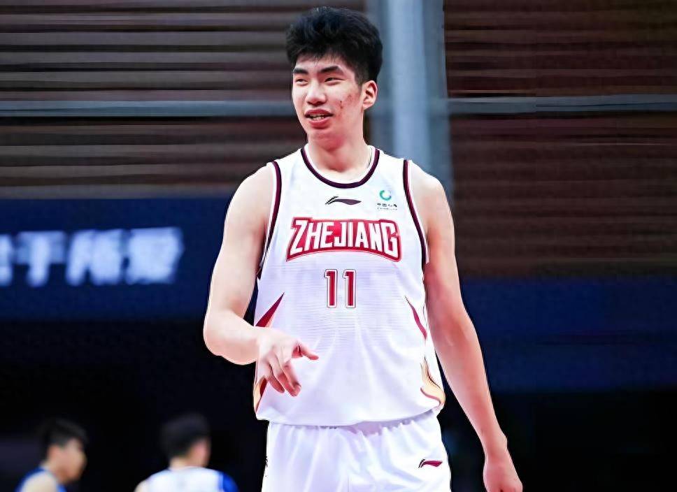 浙江男篮实力强大，持续保持领先地位的简单介绍