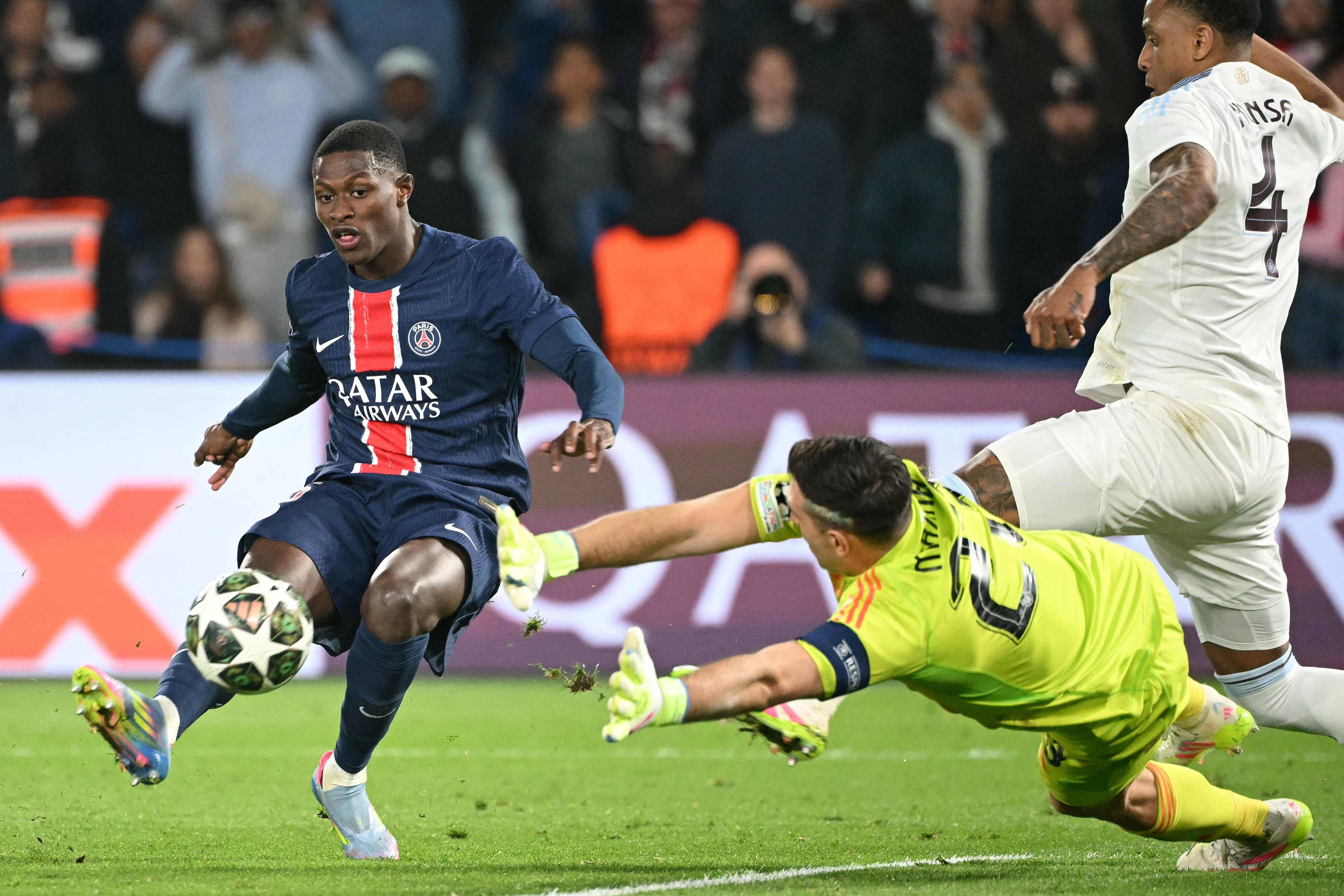 开云体育app下载-关于欧预赛四强赛场瞬间，胜负要分秒必争的信息