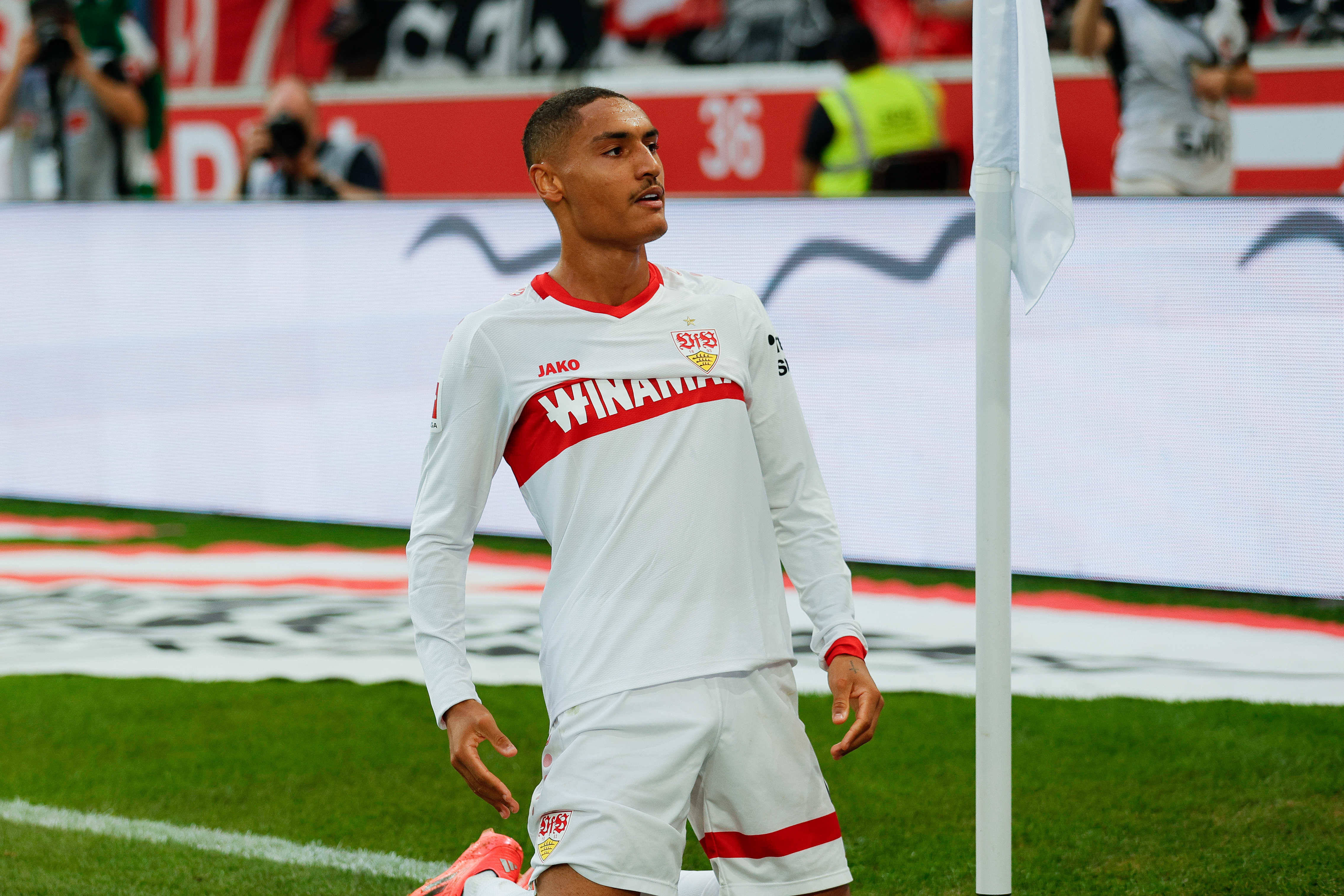 开云体育app-斯图加特即将在客场与沙尔克对决的简单介绍