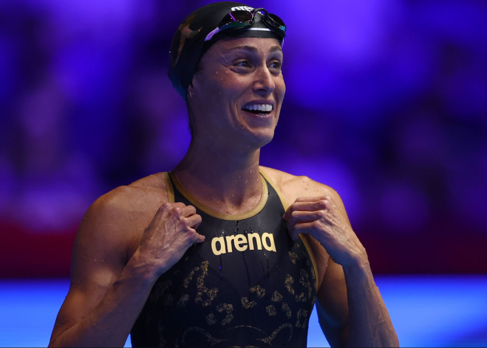 美国游泳选手再度刷新世界纪录