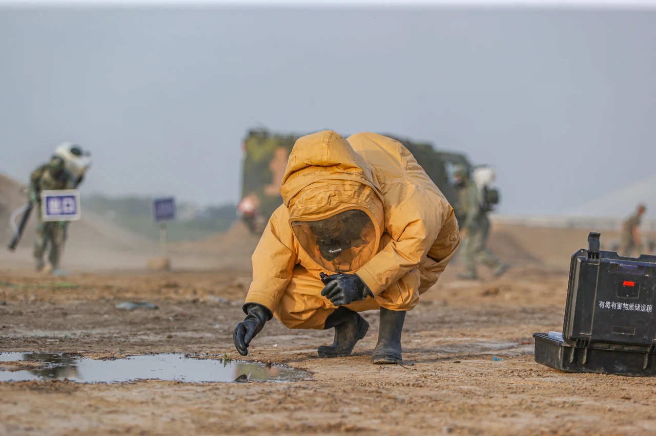 包含阿联酋主场作战不利，憾负东南亚劲旅的词条