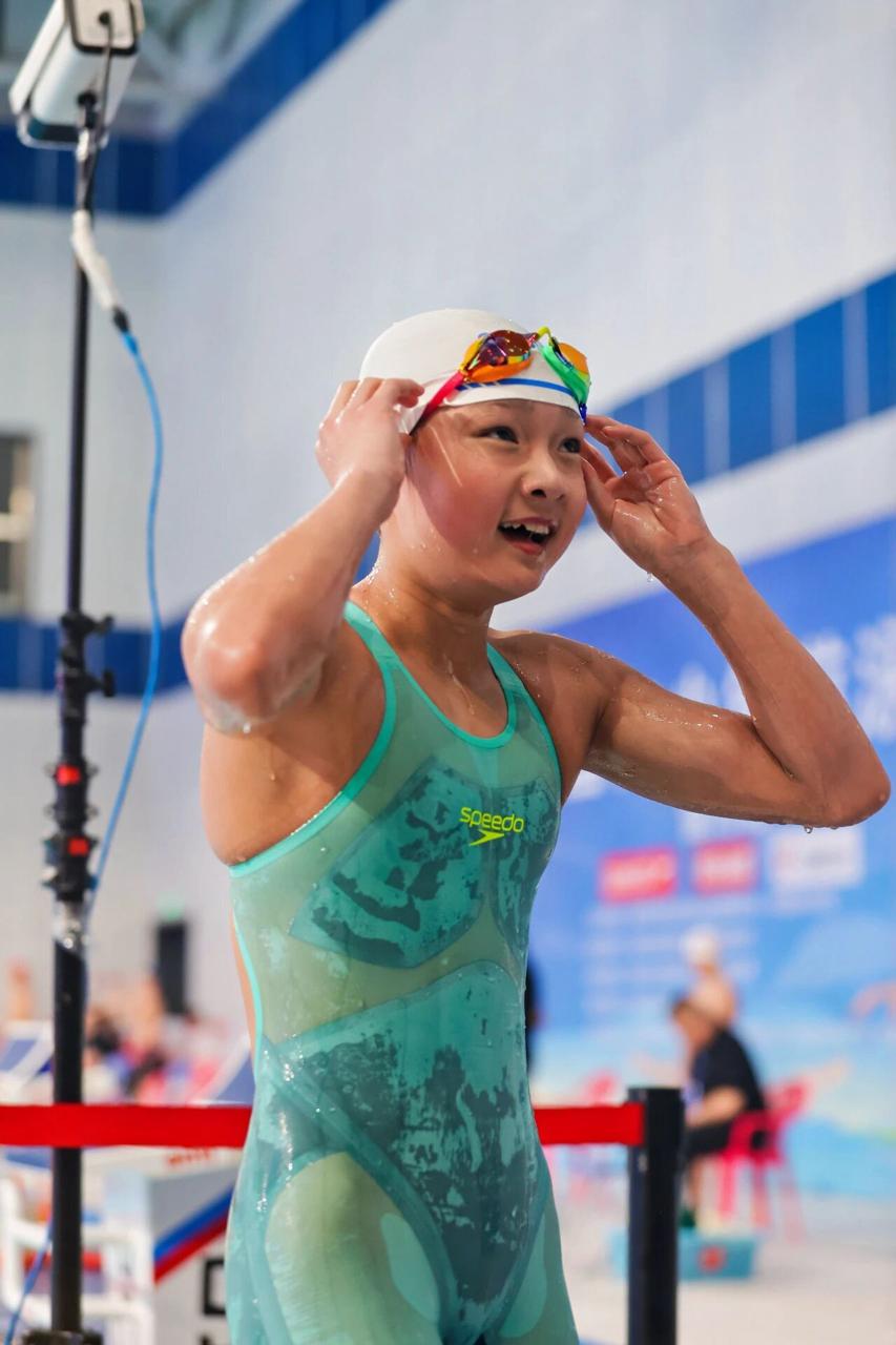 关于刚果游泳选手涌现两金一银入前八的信息